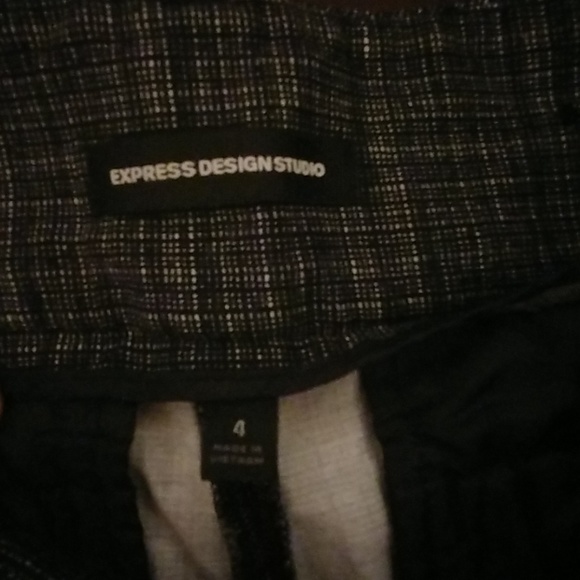 Dress shorts - Picture 3 of 3